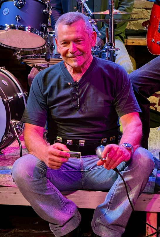 Helmut - Harp, Percussion